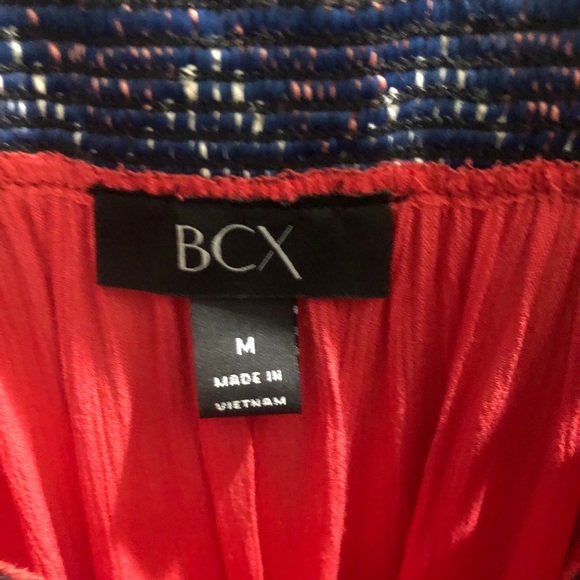 BCX cold shoulder adjustable straps embroidered. - Picture 5 of 9